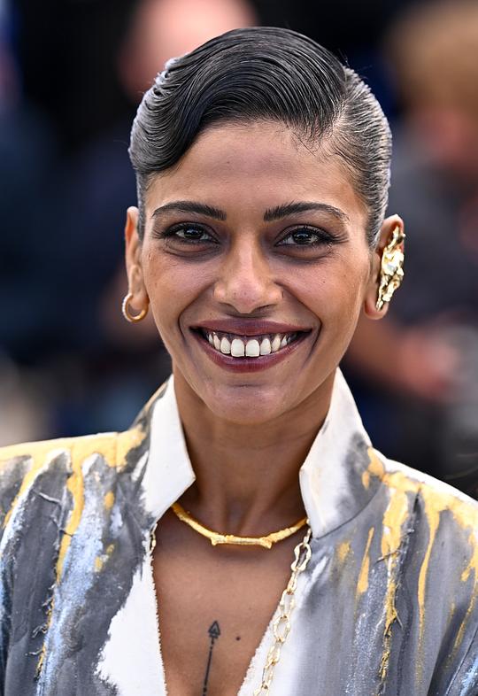 阿纳苏亚·森古普塔 Anasuya Sengupta