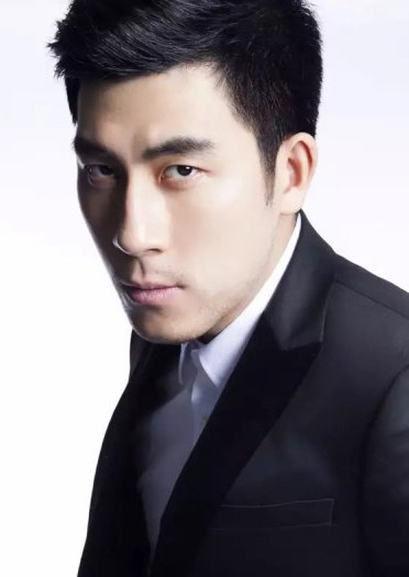 李俊苇 Junwei Li