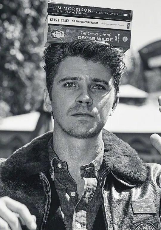 加内特·赫德兰 Garrett Hedlund