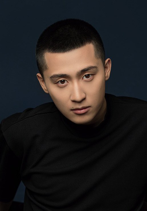 耿艺展 Yizhan Geng