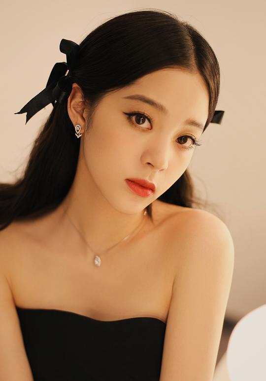 欧阳娜娜 Nana Ouyang