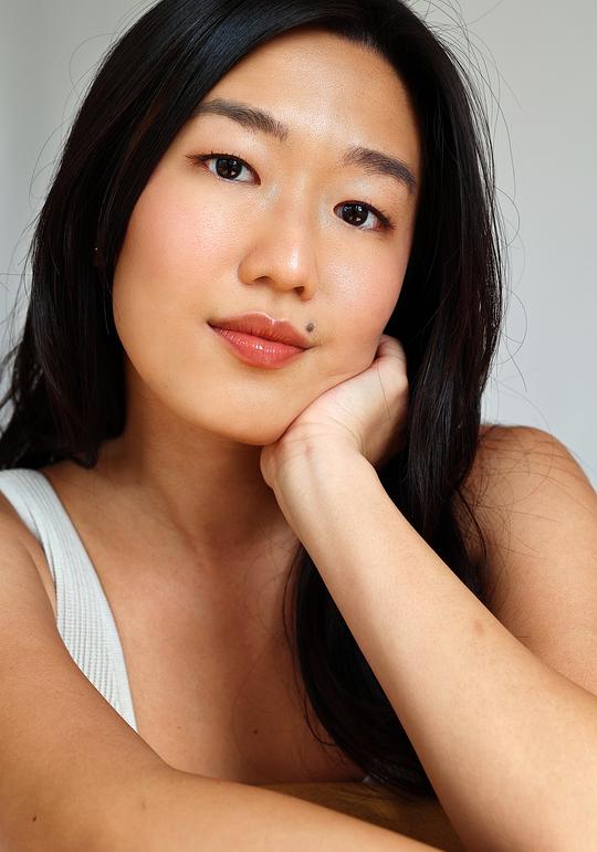 维维卡·周 Viveca Chow