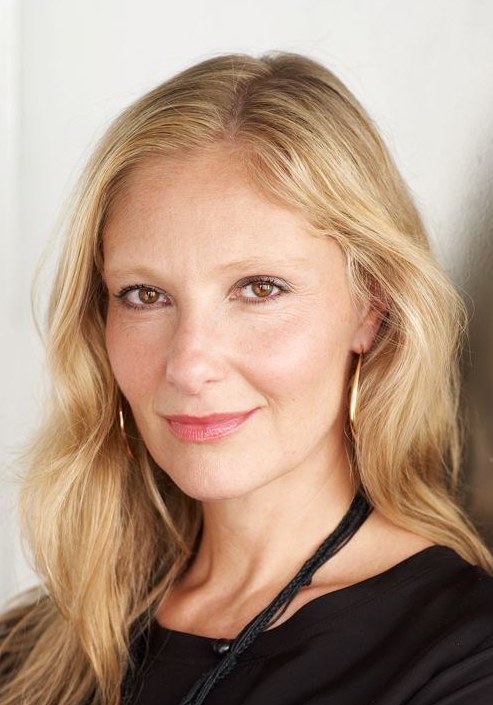 伊娃·奥尔纳 Eva Orner