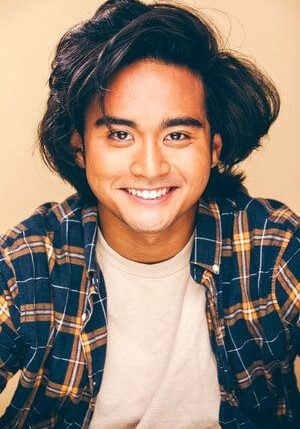 克里斯汀·弗劳赛斯 Kristian Flores