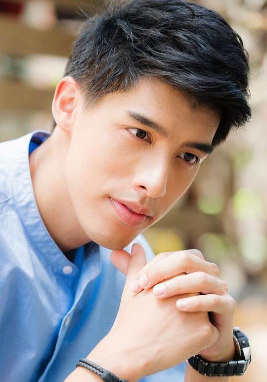 那茬浓·普瓦弄 Natchanon Puvanont