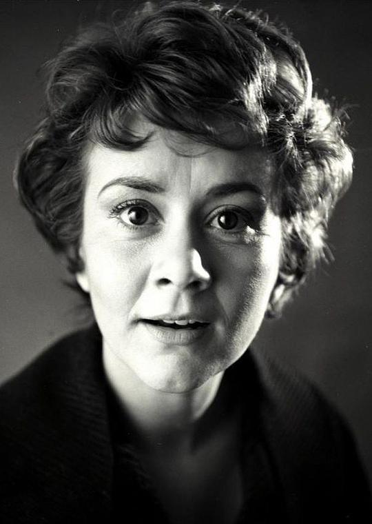 琼·普莱怀特 Joan Plowright