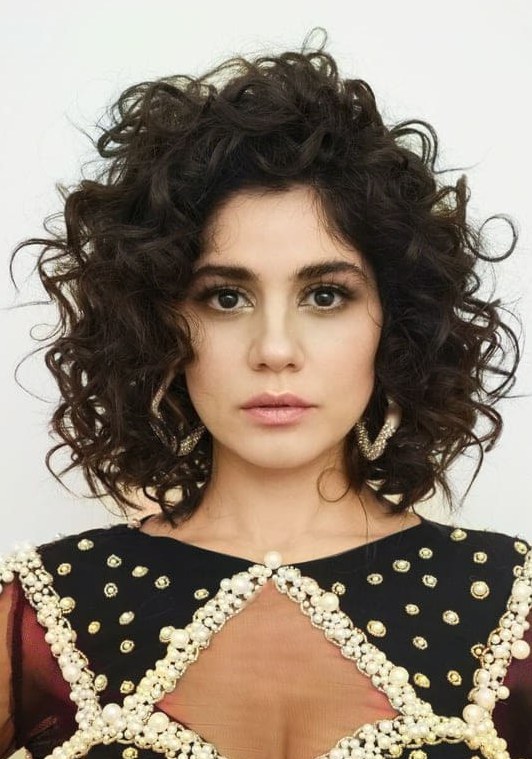 瑟伊娜浦.岔姆吉 Zeynep Çamci
