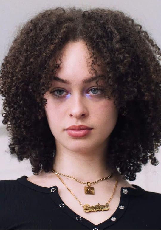利兹·卡瑞贝尔 Liz Caribel