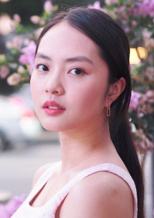 黄暄婷 Chantalle Ng