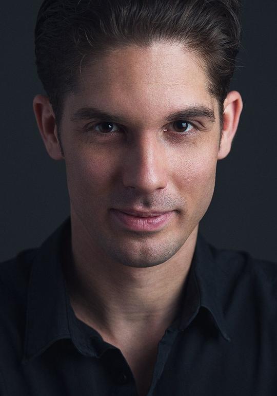 亚当·邦奇 Adam Boncz