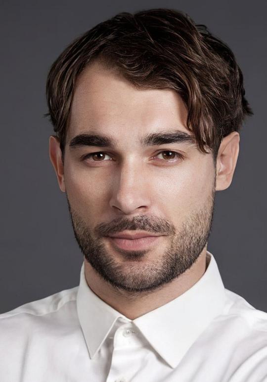 亚当·瓦库拉 Adam Vacula