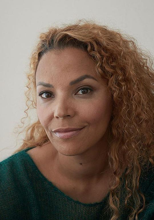 阿米拉·哈利法 Amira Khalifa