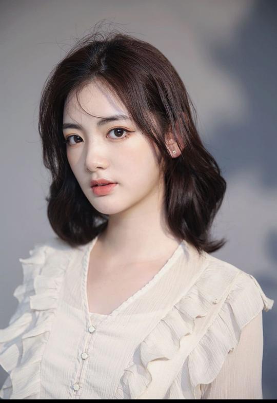 李婧也 Jingye Li