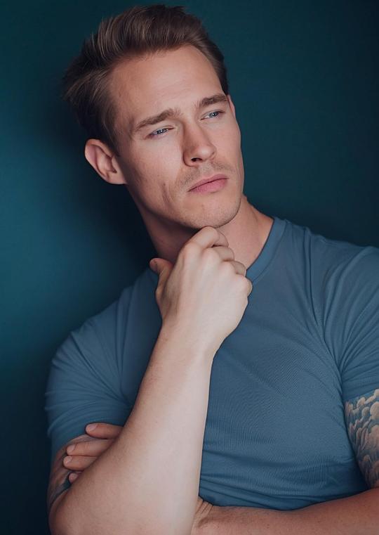 亚伦·卡维特 Aaron Cavette