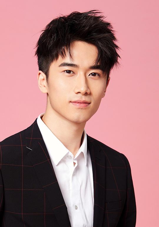 崔嵘巍 Rongwei Cui