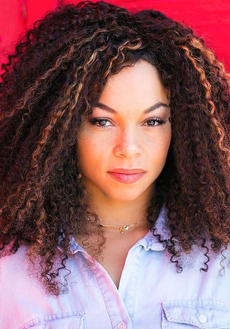 娜塔莎·霍普金斯 Natascha Hopkins