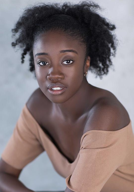 海莉·科纳多 Hayley Konadu