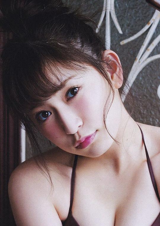 吉田朱里 Akari Yoshida