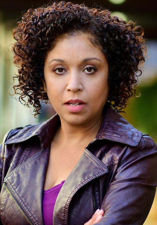 凯西-安·哈特 Kathy-Ann Hart