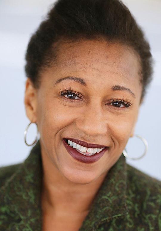 克莱尔·珀金斯 Clare Perkins