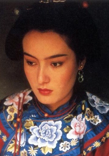阿依努尔·艾合买提 Aynur Ehmet
