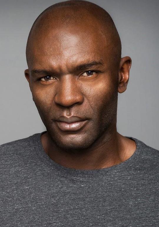 埃米利奥·布阿勒 Emilio Buale