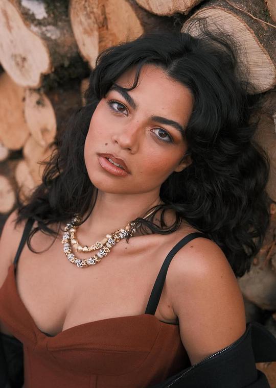 Larissa Bocchino Larissa Bocchino