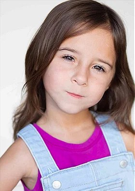 塞多纳·卡瓦雅 Sedona Carvajal