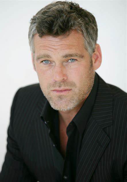 格雷森·麦考奇 Grayson McCouch