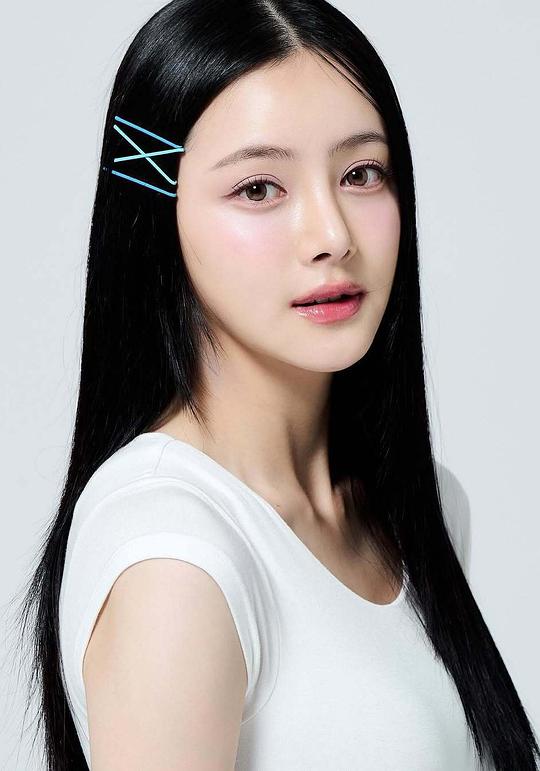 吉拉茶雅·绮塔翁萨坤 Jiratchaya Kiatthawornsakul