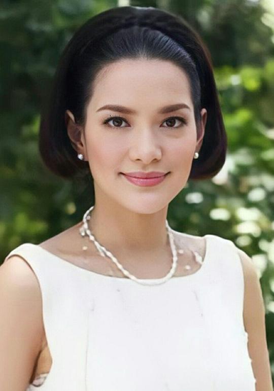 拼塔安·阿孔萨妮 Piyada Akaraseni