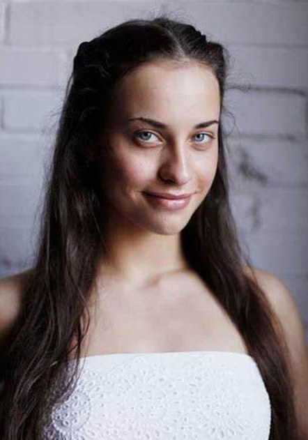 阿尔约娜·萨瓦斯托娃 Alyona Savastova