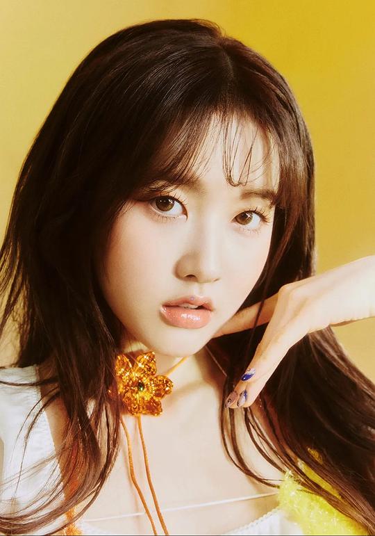 朴莳恩 Park Si Eun