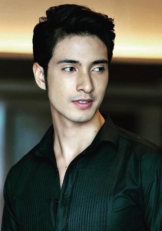 陂姆·披利缇萨迪·蟾他撒罗 Pom Pritsadee Chantasaro