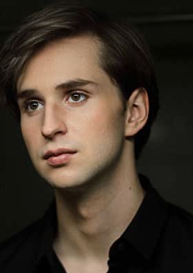 格雷森·麦克斯韦·根西 Grayson Maxwell Gurnsey