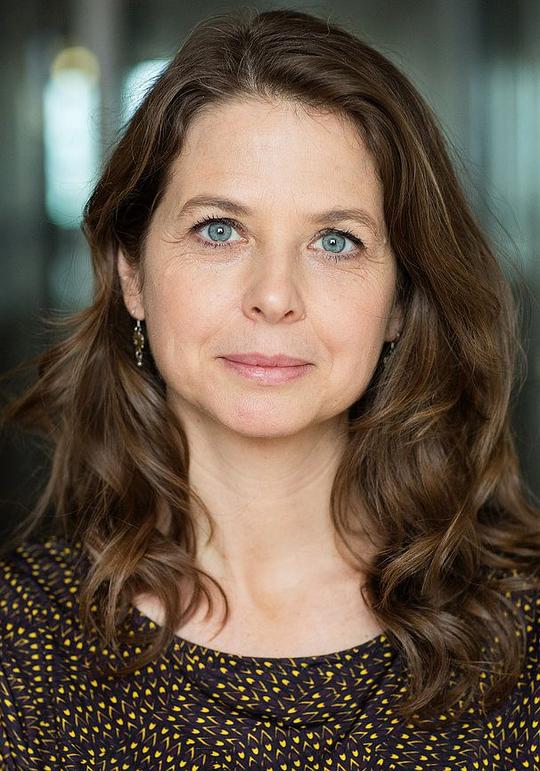 阿尔穆德娜·卡拉塞罗 Almudena Carracedo