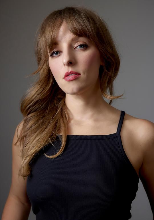 朱莉亚·哈尔蒂甘 Julia Haltigan