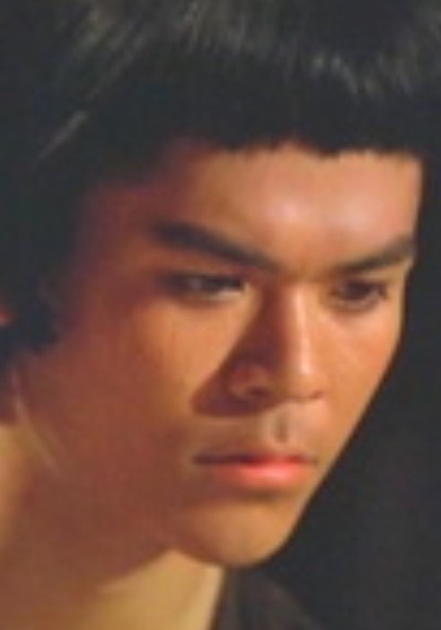 黄煜伦 Yu-Lun Huang