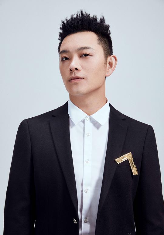 董宝石 Baoshi Dong