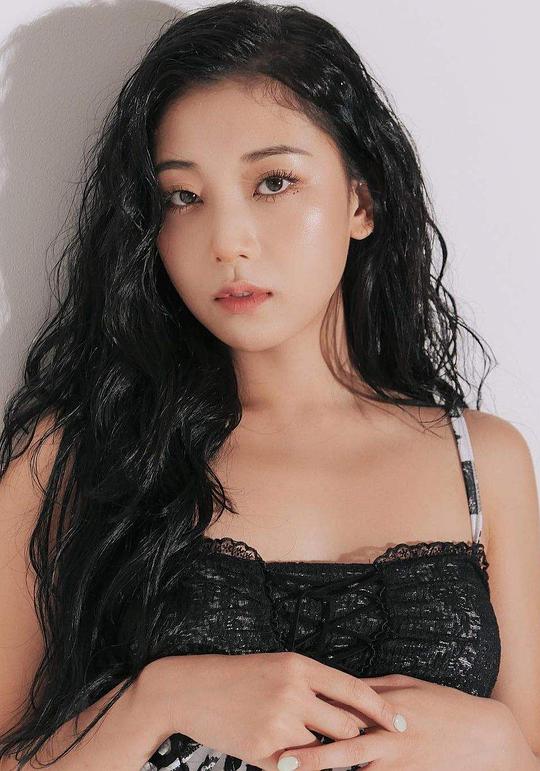 张丞延 Seung Yeon