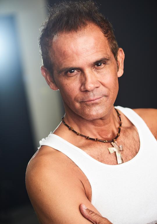 朱利安·杜尔西·维达 Jullian Dulce Vida