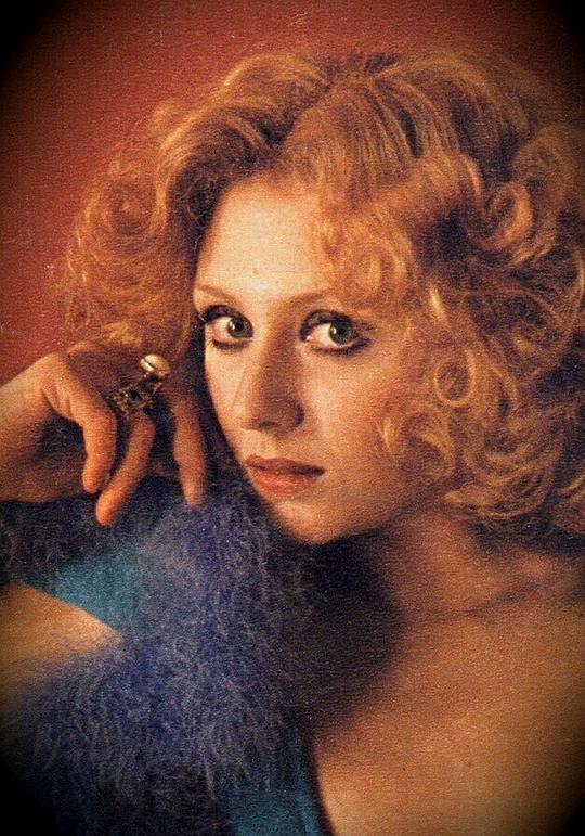 莉阿·唐塞 Lia Tanzi