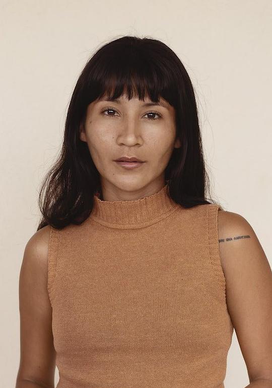 伊莎贝拉·卡唐 Isabela Catão