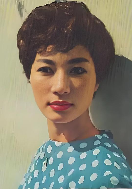 久保菜穗子 Naoko Kubo