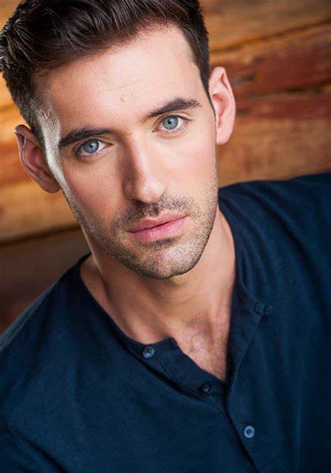 尔玛·泰勒 Armen Taylor