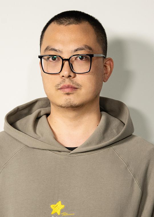 刘江江 Jiangjiang Liu