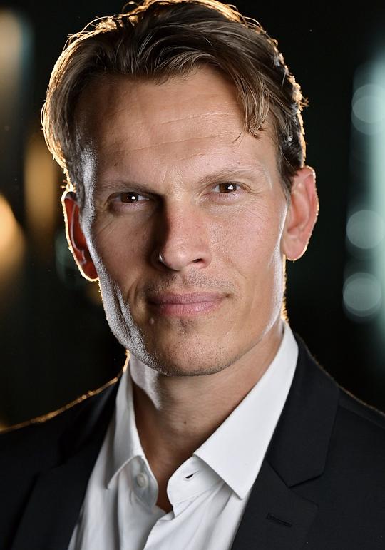 汤姆·沃斯 Tomm Voss