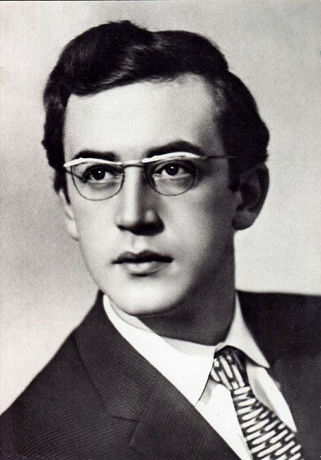 瓦西里·利瓦诺夫 Vasily Livanov