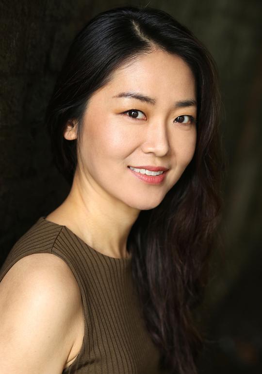 尤娜·申 Yuna Shin