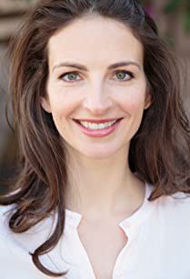 尼娜·乔丹 Nina E. Jordan